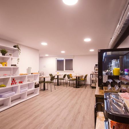 U-Hotel Dario Луго Экстерьер фото