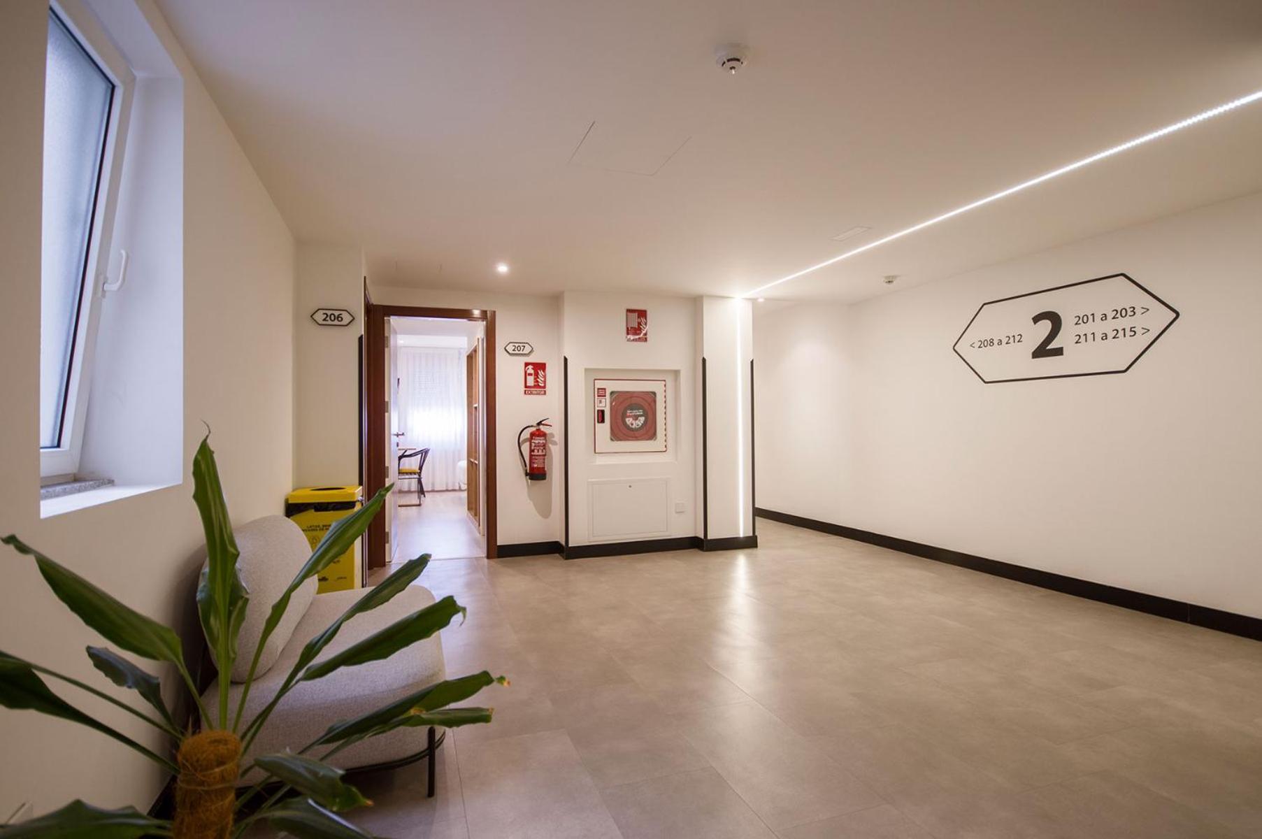 U-Hotel Dario Луго Экстерьер фото