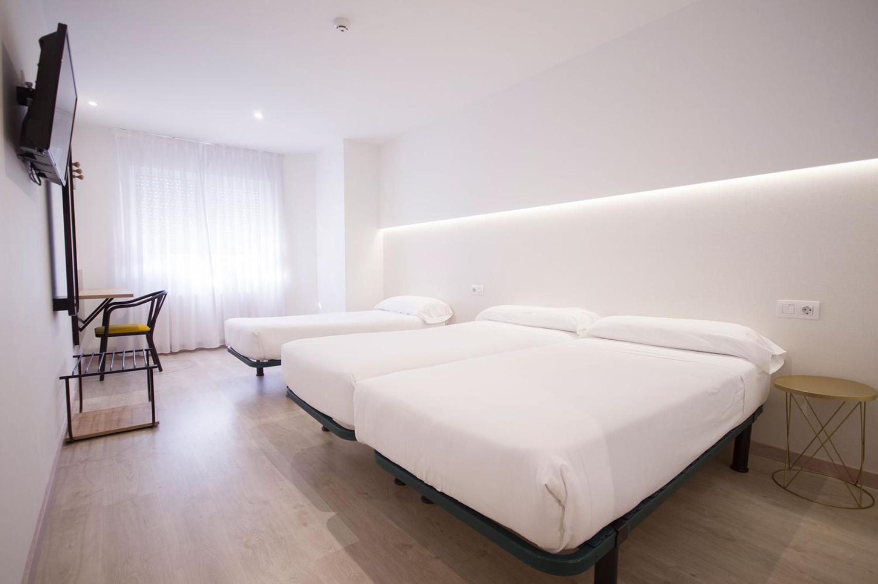 U-Hotel Dario Луго Экстерьер фото