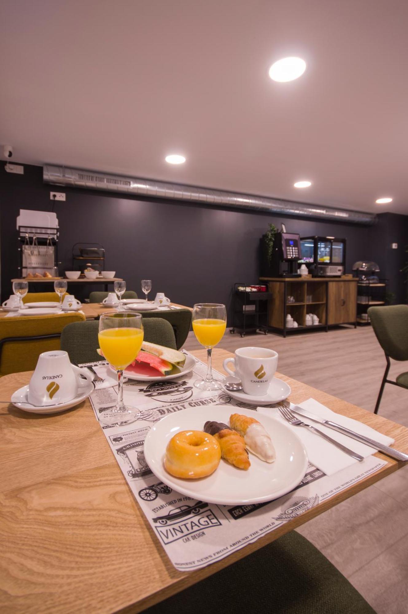 U-Hotel Dario Луго Экстерьер фото